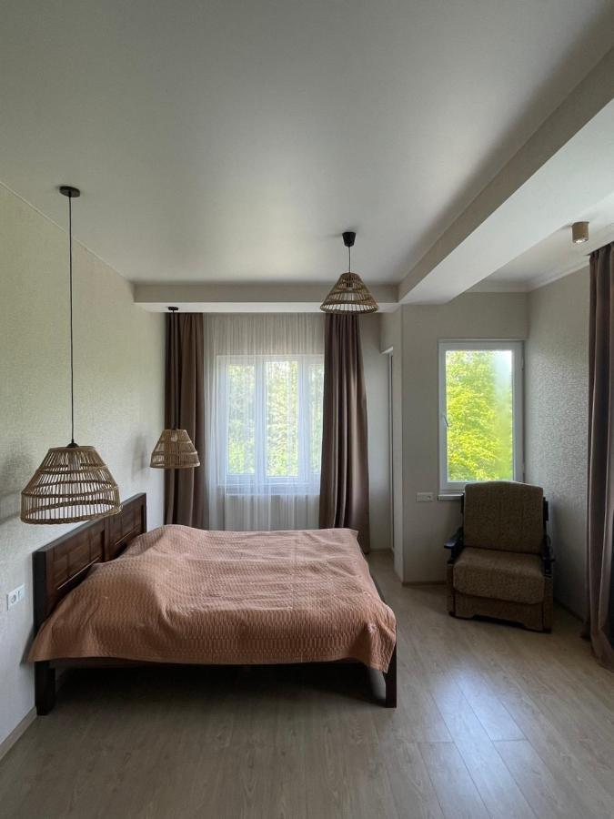 Zaali'S Wine Cellar Bed & Breakfast Vani Ngoại thất bức ảnh