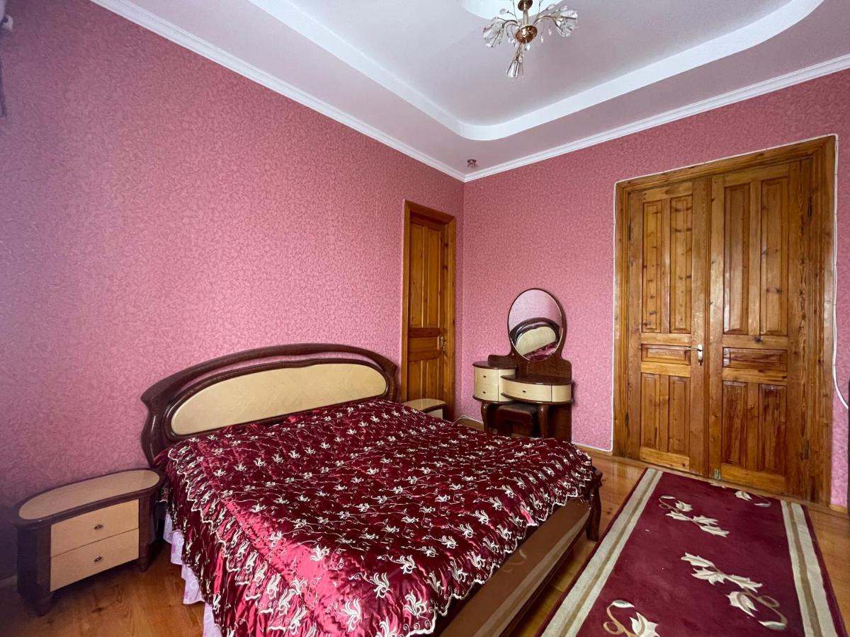 Zaali'S Wine Cellar Bed & Breakfast Vani Ngoại thất bức ảnh
