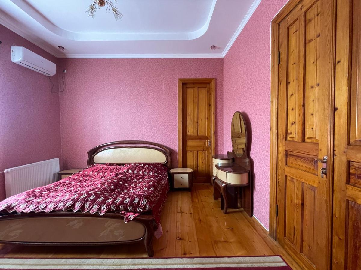 Zaali'S Wine Cellar Bed & Breakfast Vani Ngoại thất bức ảnh